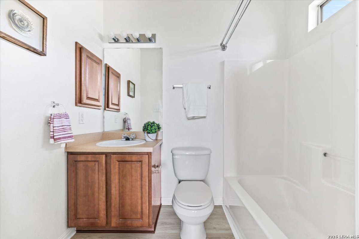 509 Dukeway Universal City TX 78148