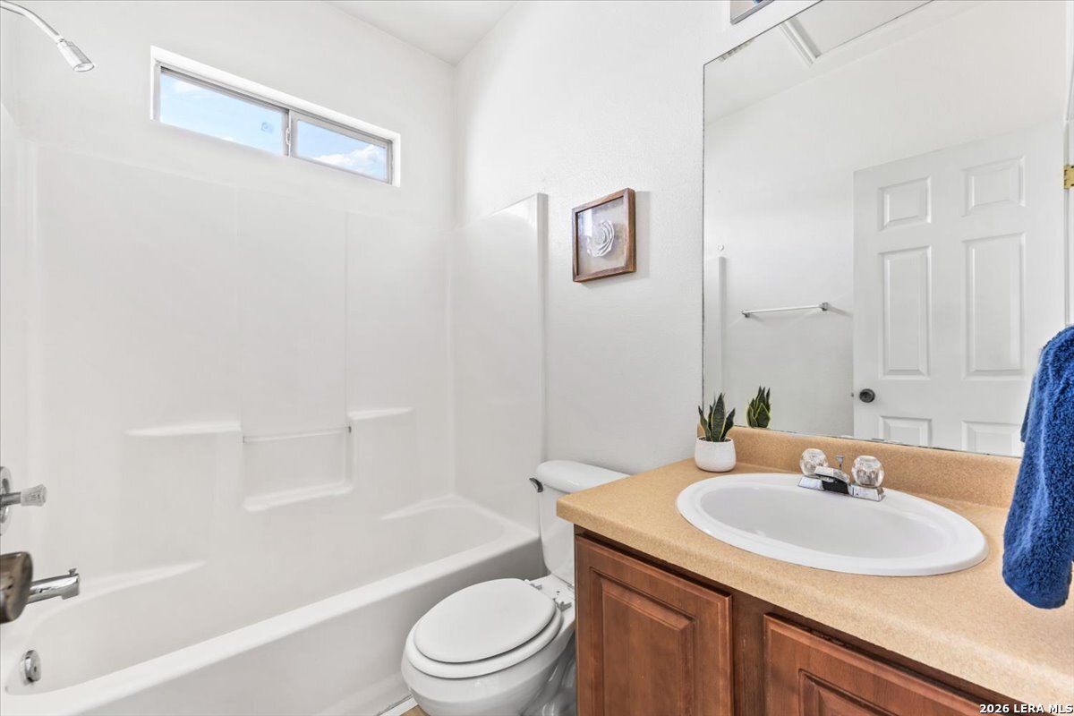 509 Dukeway Universal City TX 78148