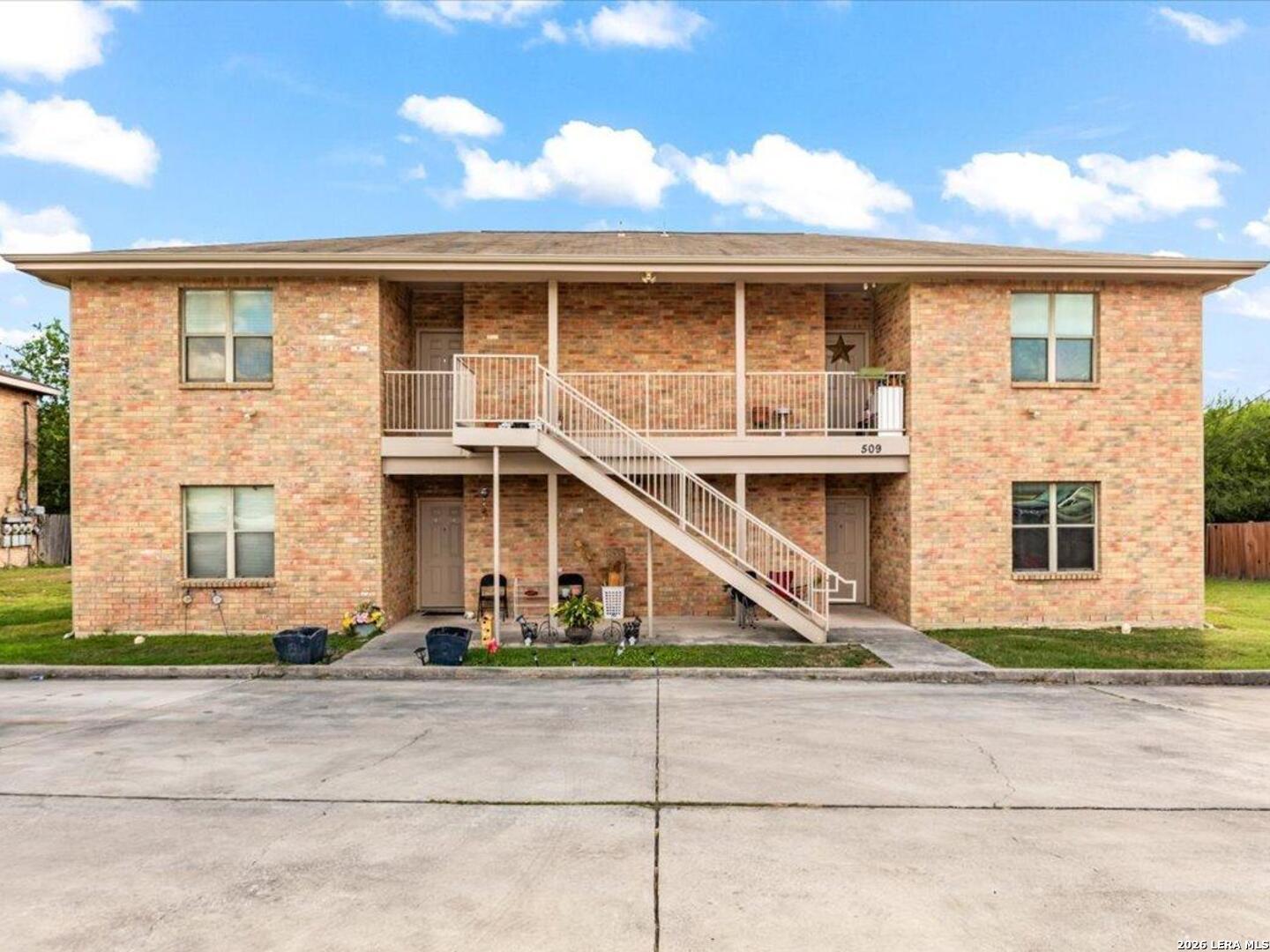 509 Dukeway Universal City TX 78148