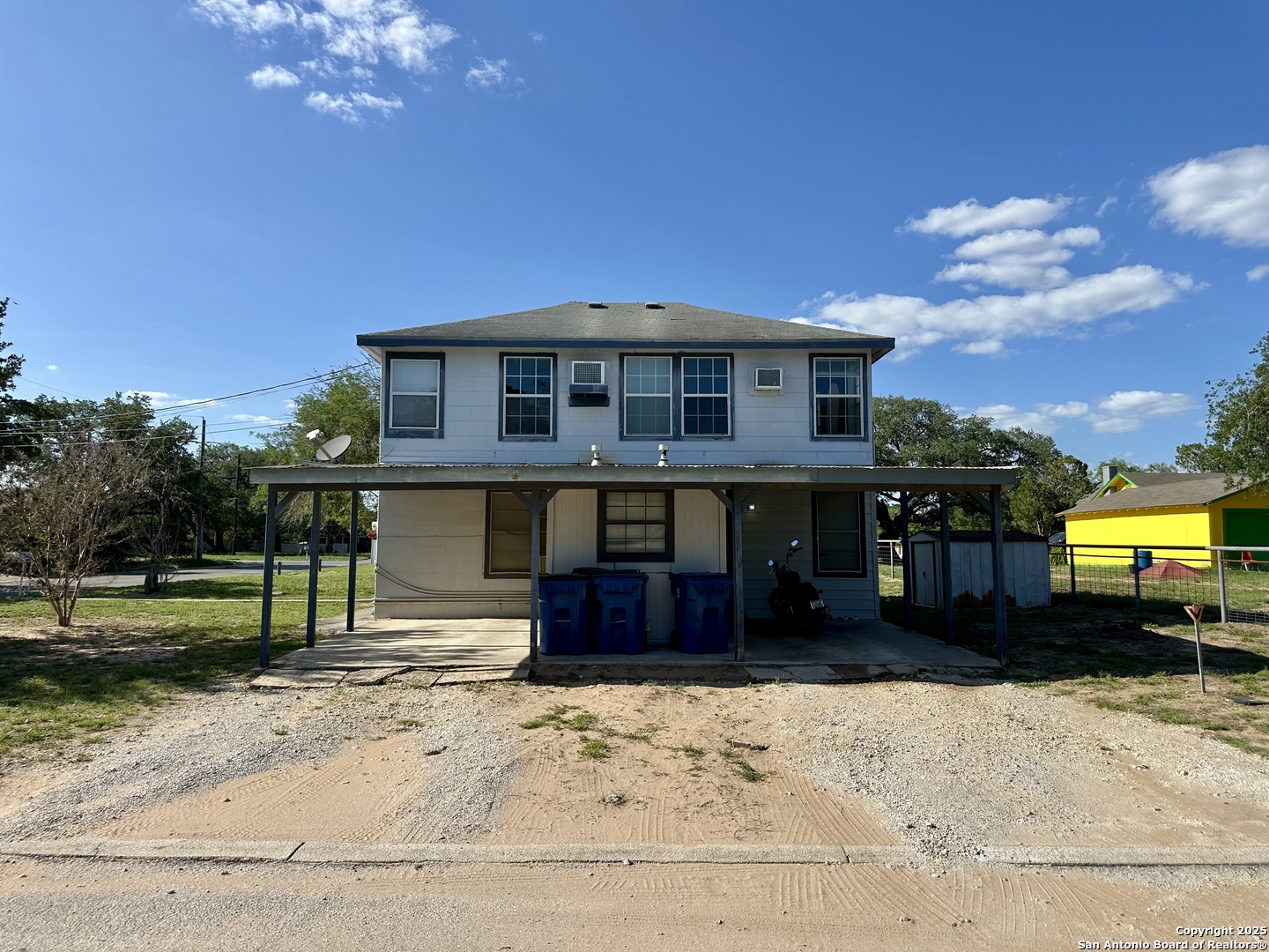 545 A&b Bensdale Pleasanton TX 78064