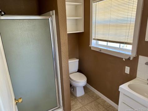 545 A&b Bensdale Pleasanton TX 78064