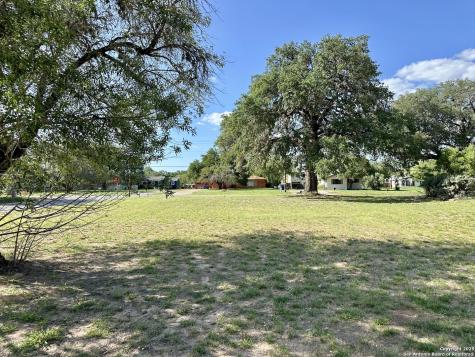 545 A&b Bensdale Pleasanton TX 78064