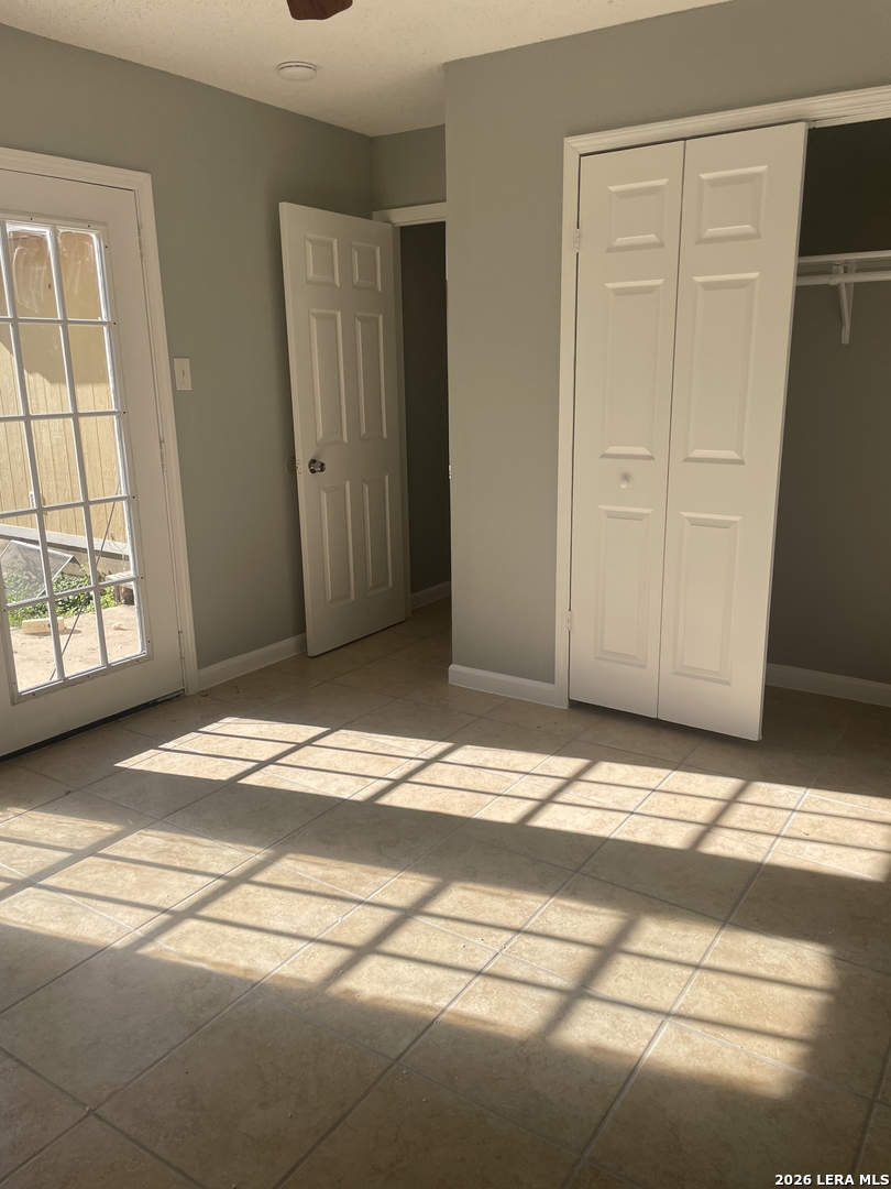 8420 Forest Ridge San Antonio TX 78239