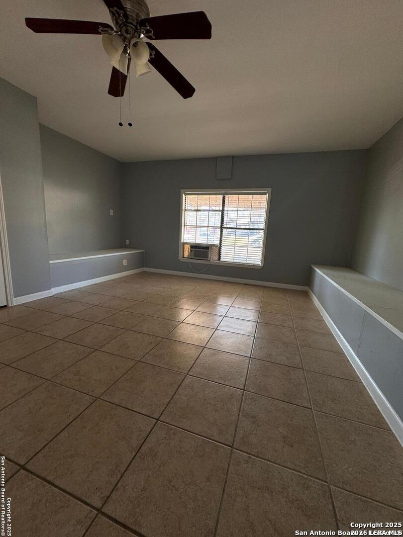 8420 Forest Ridge San Antonio TX 78239