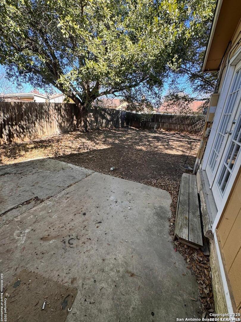 8420 Forest Ridge San Antonio TX 78239