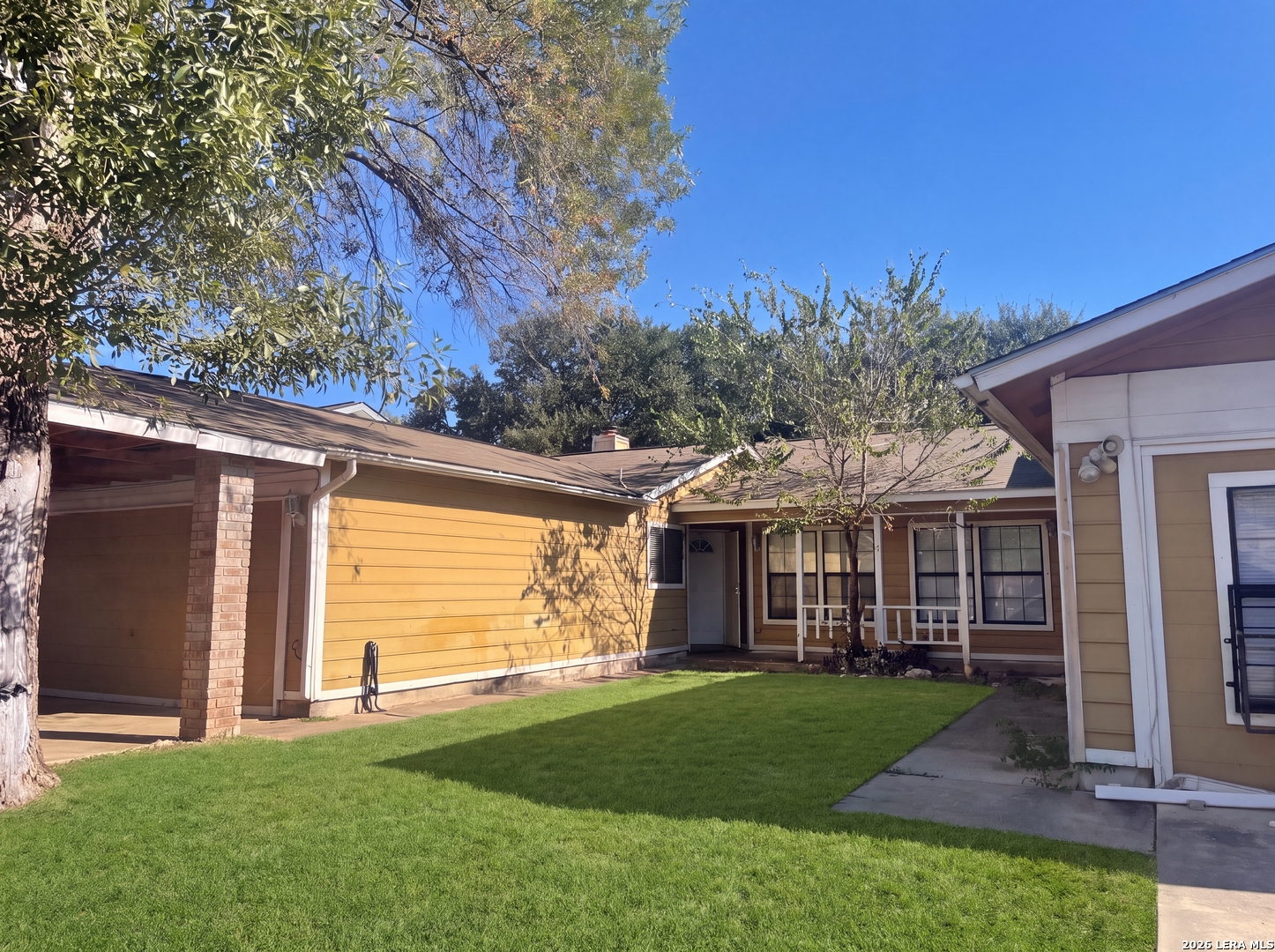 8420 Forest Ridge San Antonio TX 78239