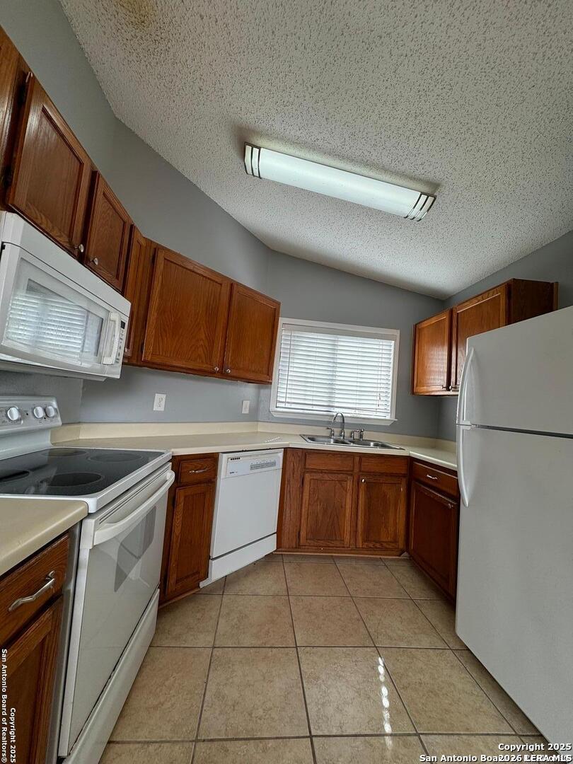 8420 Forest Ridge San Antonio TX 78239
