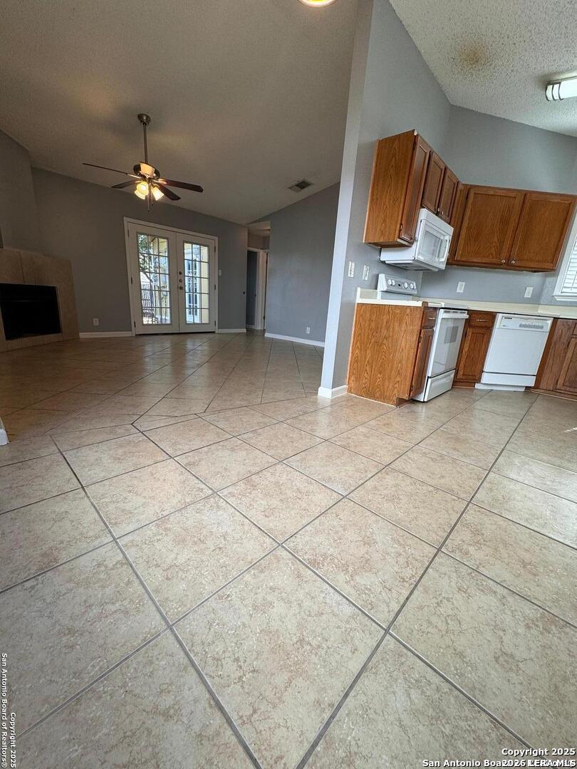 8420 Forest Ridge San Antonio TX 78239