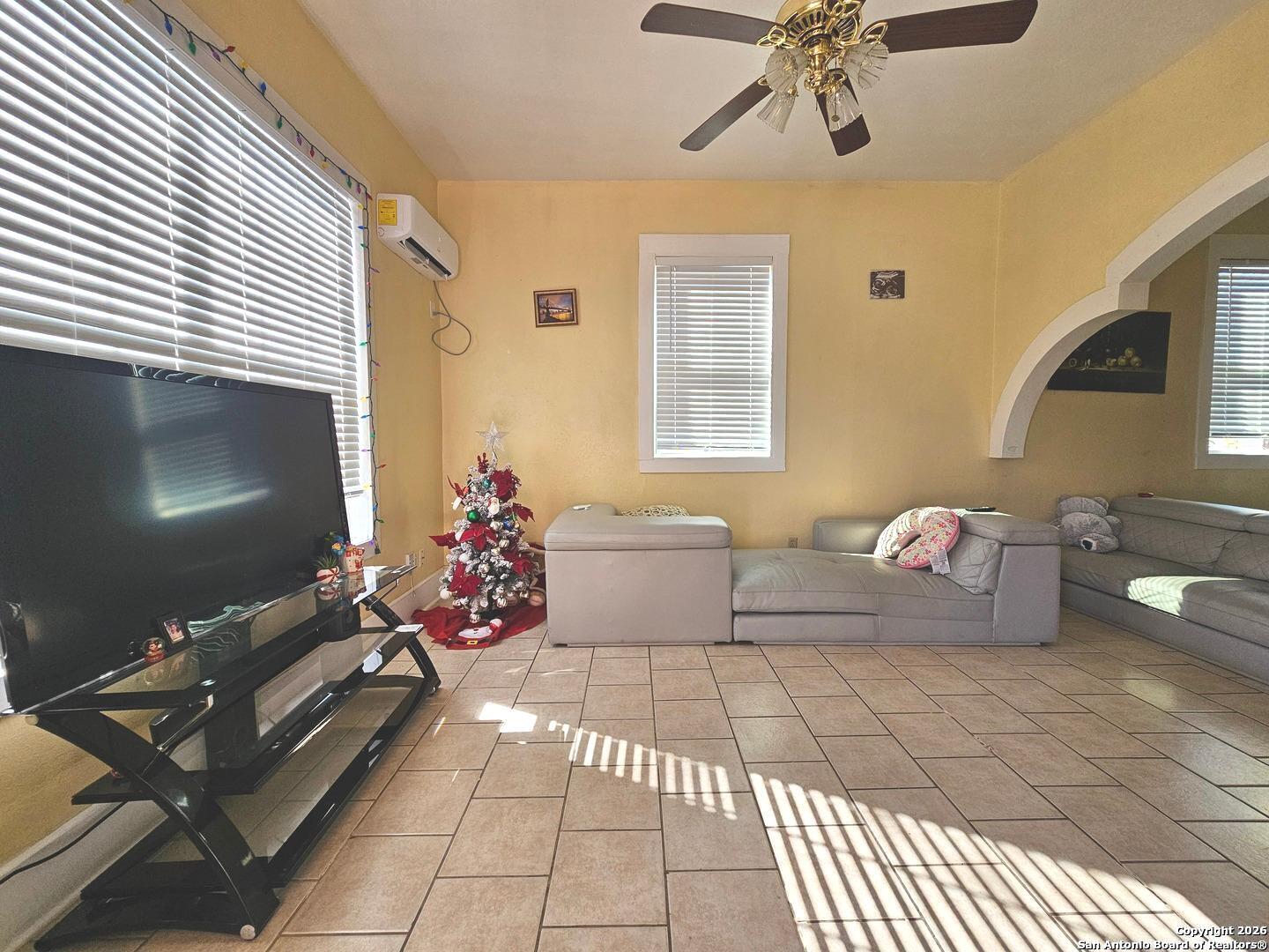 121 Hess San Antonio TX 78212
