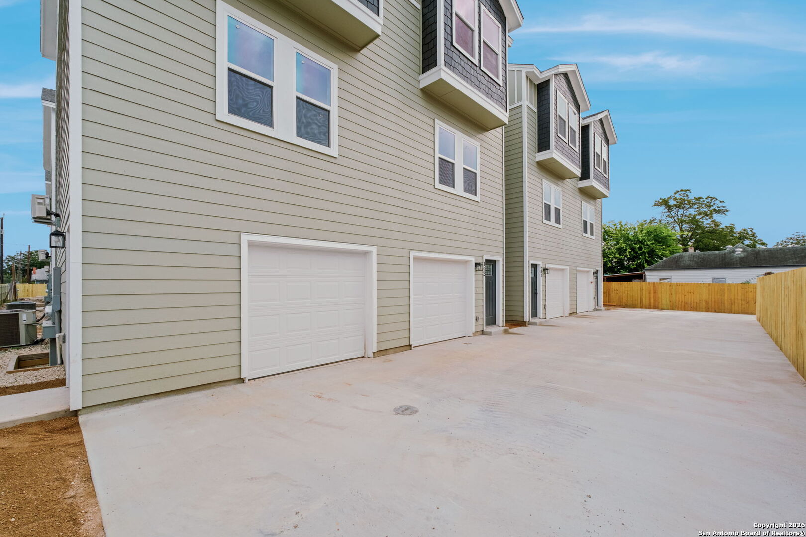 1510 S Essex Street 101, 102 San Antonio TX 78210