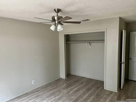 12235 Ridge Crown San Antonio TX 78247