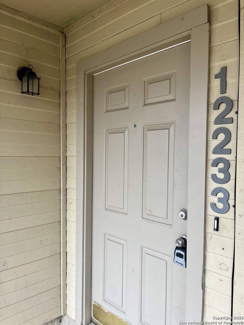 12235 Ridge Crown San Antonio TX 78247