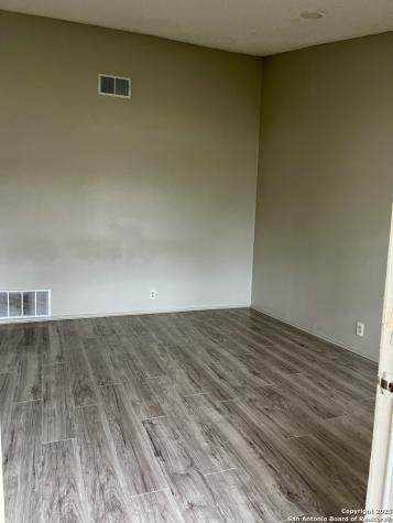 12235 Ridge Crown San Antonio TX 78247