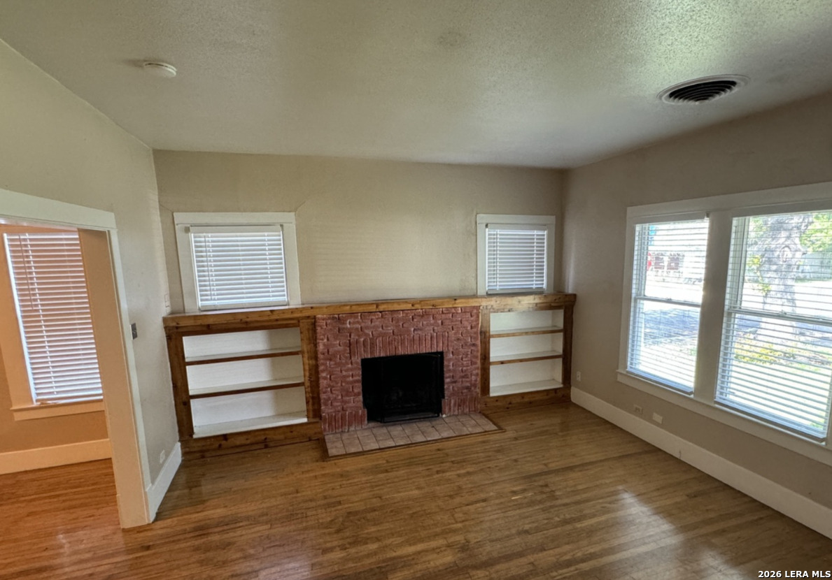 538 W Elsmere San Antonio TX 78212
