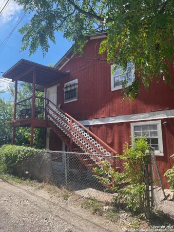 1002 W Lynwood Avenue San Antonio TX 78201