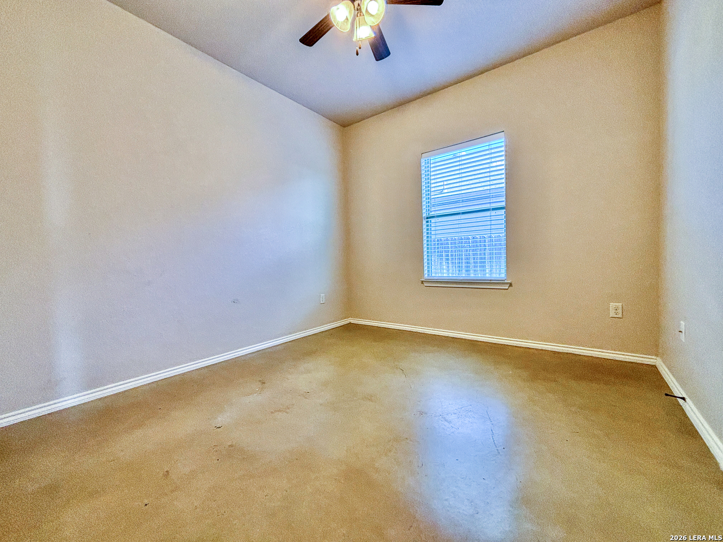 746 /748 Saengerhalle New Braunfels TX 78130