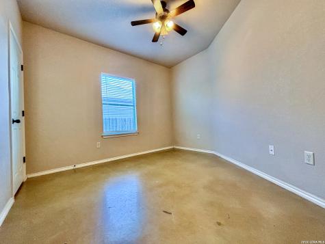 746 /748 Saengerhalle New Braunfels TX 78130