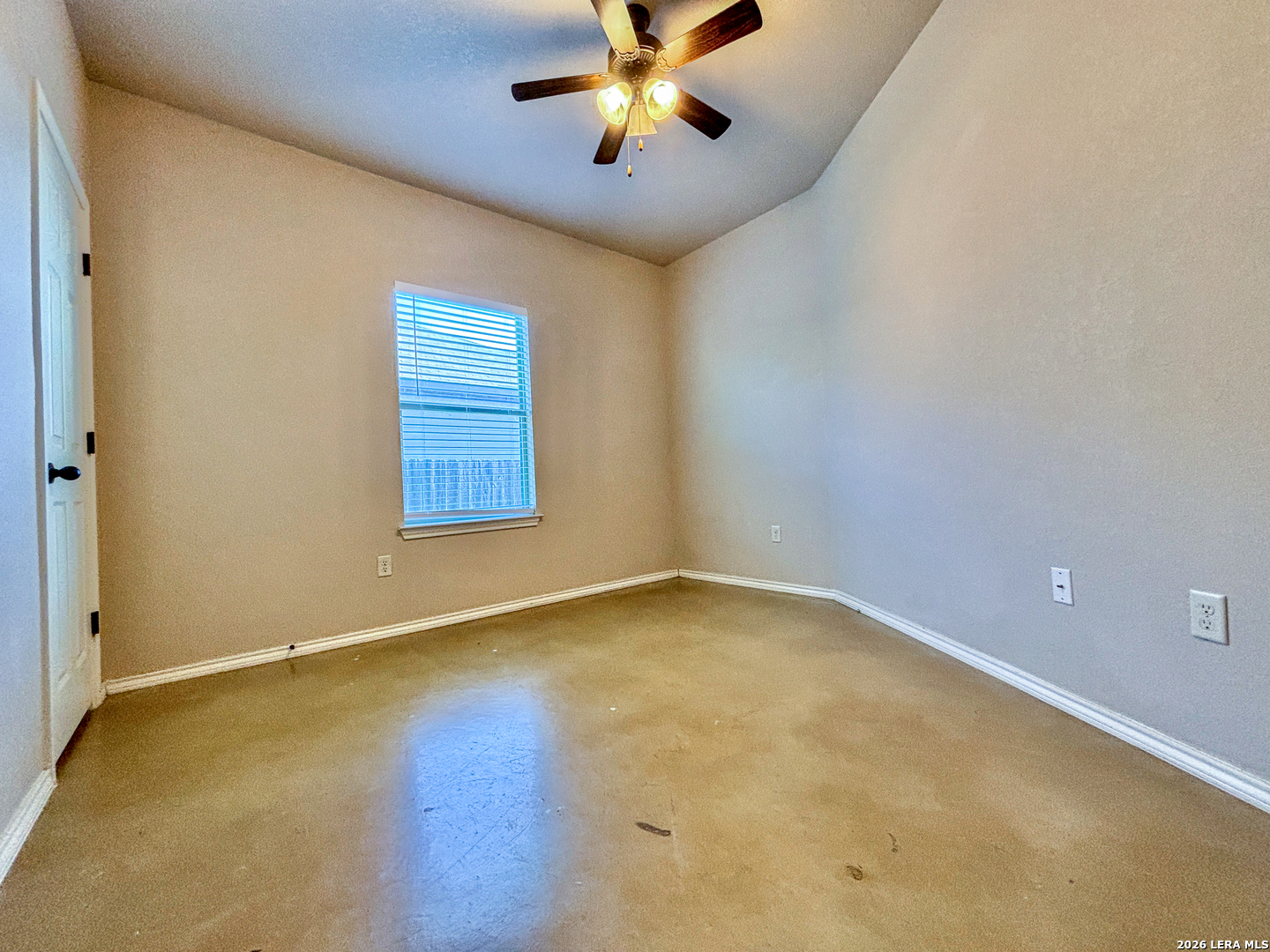 746 /748 Saengerhalle New Braunfels TX 78130