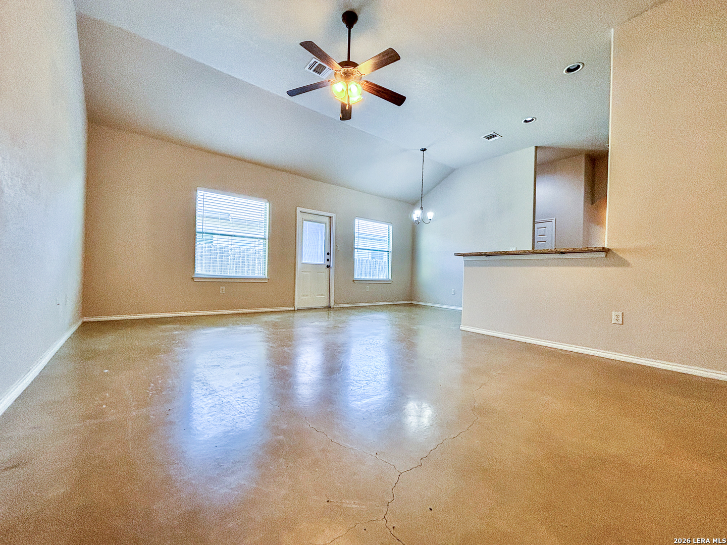 746 /748 Saengerhalle New Braunfels TX 78130