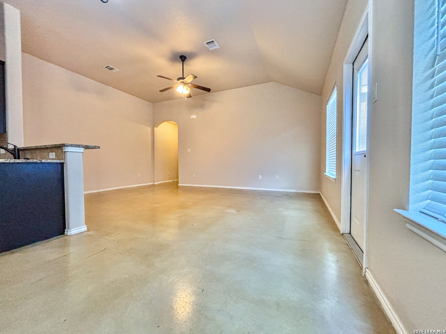 746 /748 Saengerhalle New Braunfels TX 78130