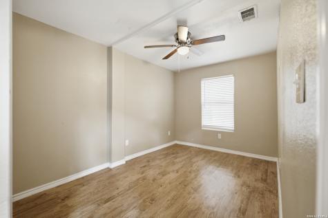 1033 Rivas San Antonio TX 78207