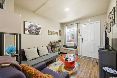1033 Rivas San Antonio TX 78207