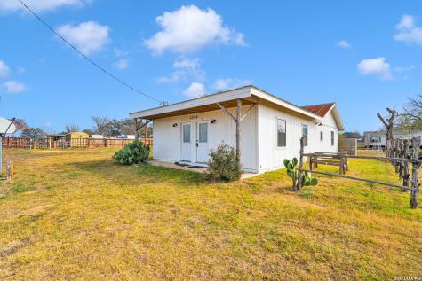 18460 S Ih 37 Elmendorf TX 78112
