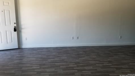 1063 Sleepy Hollow Spring Branch TX 78070