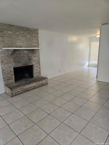 127 Regency Avenue Victoria TX 77904