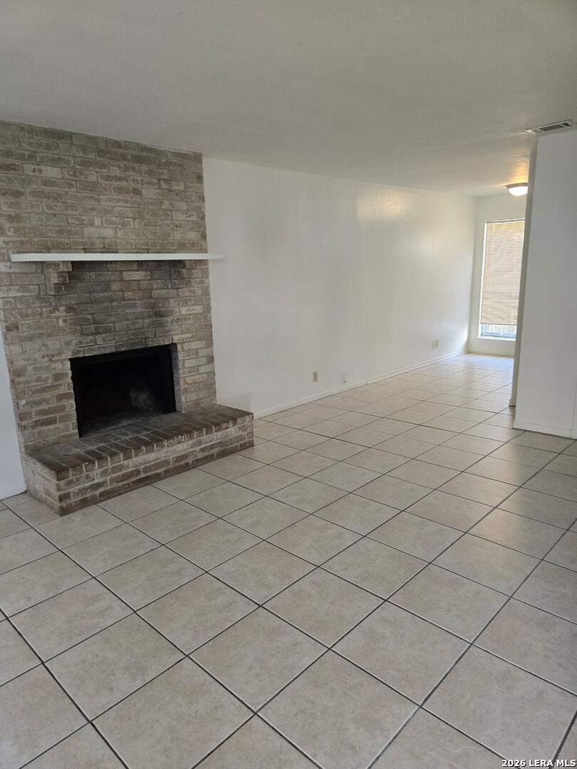 127 Regency Avenue Victoria TX 77904