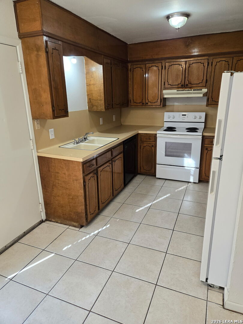 127 Regency Avenue Victoria TX 77904