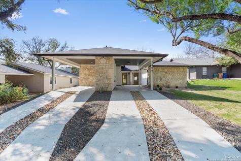 2406 Burleson Court Austin TX 78741
