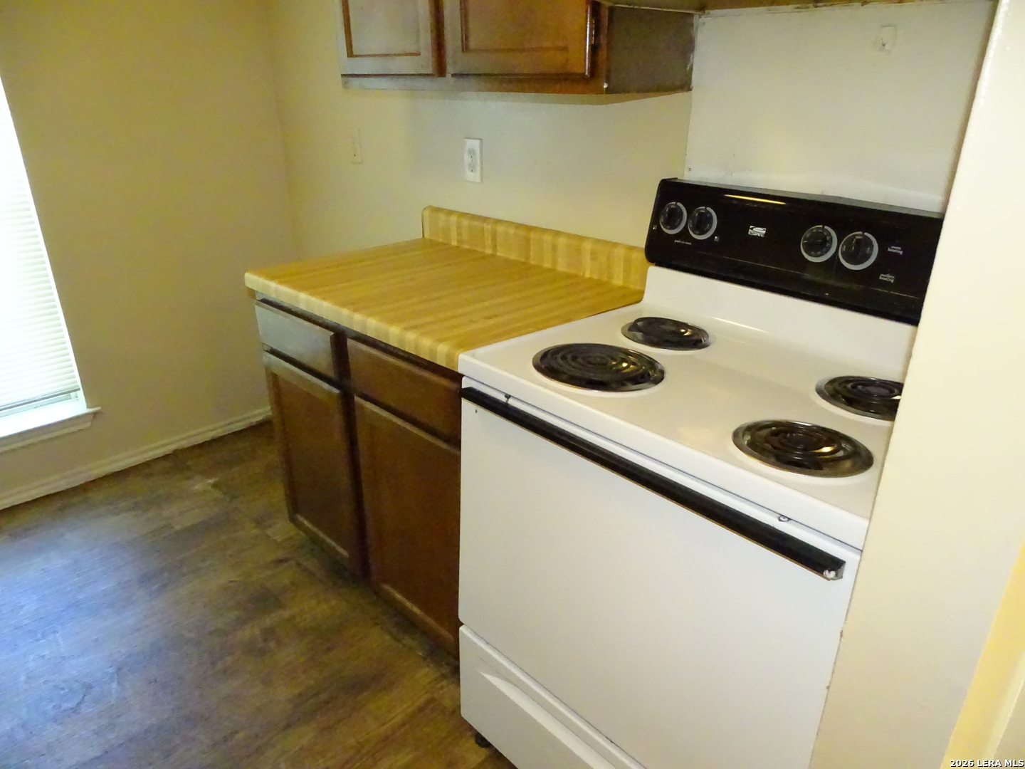 8898 Meadow Range San Antonio TX 78250