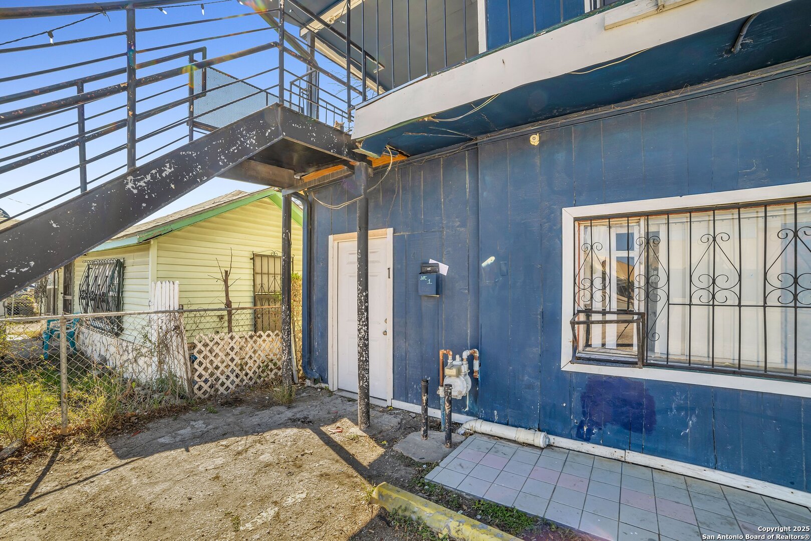 811 S General Mcmullen Drive San Antonio TX 78237