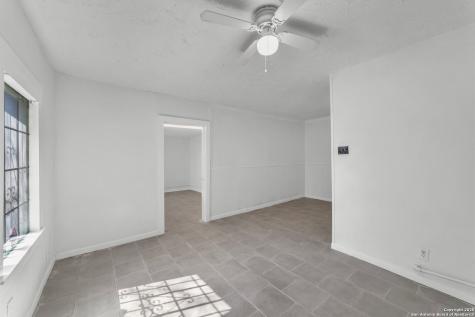 811 S General Mcmullen Drive San Antonio TX 78237