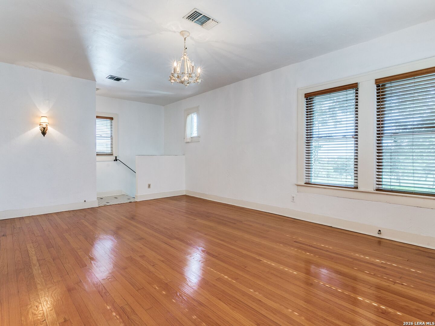 526 Pershing Avenue San Antonio TX 78209