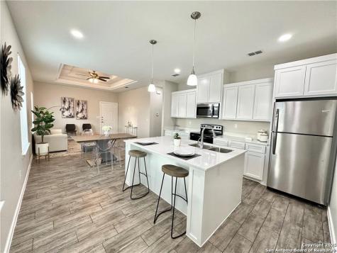 1408 S Yankton Street Alton TX 78573