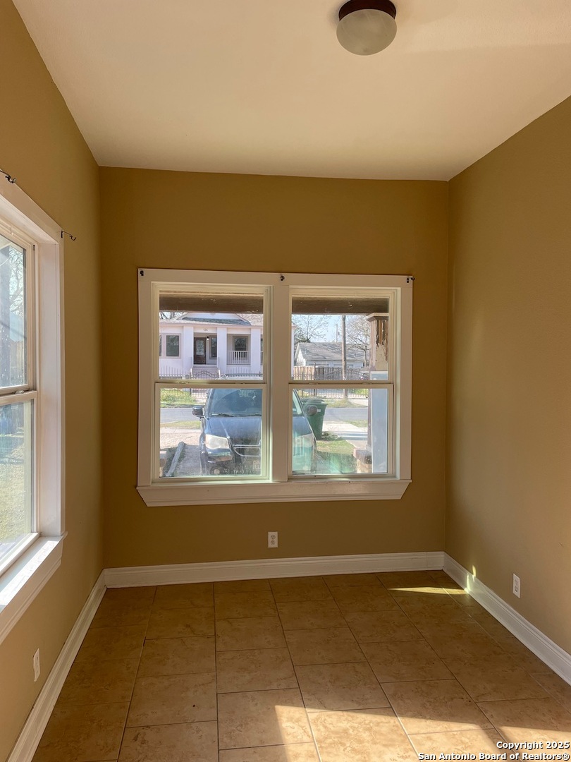 125 Glenwood Court San Antonio TX 78210