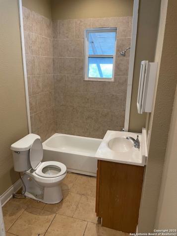 125 Glenwood Court San Antonio TX 78210
