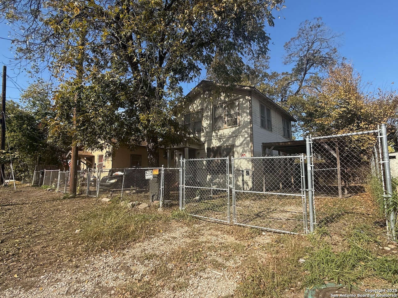 1221 Center San Antonio TX 78202