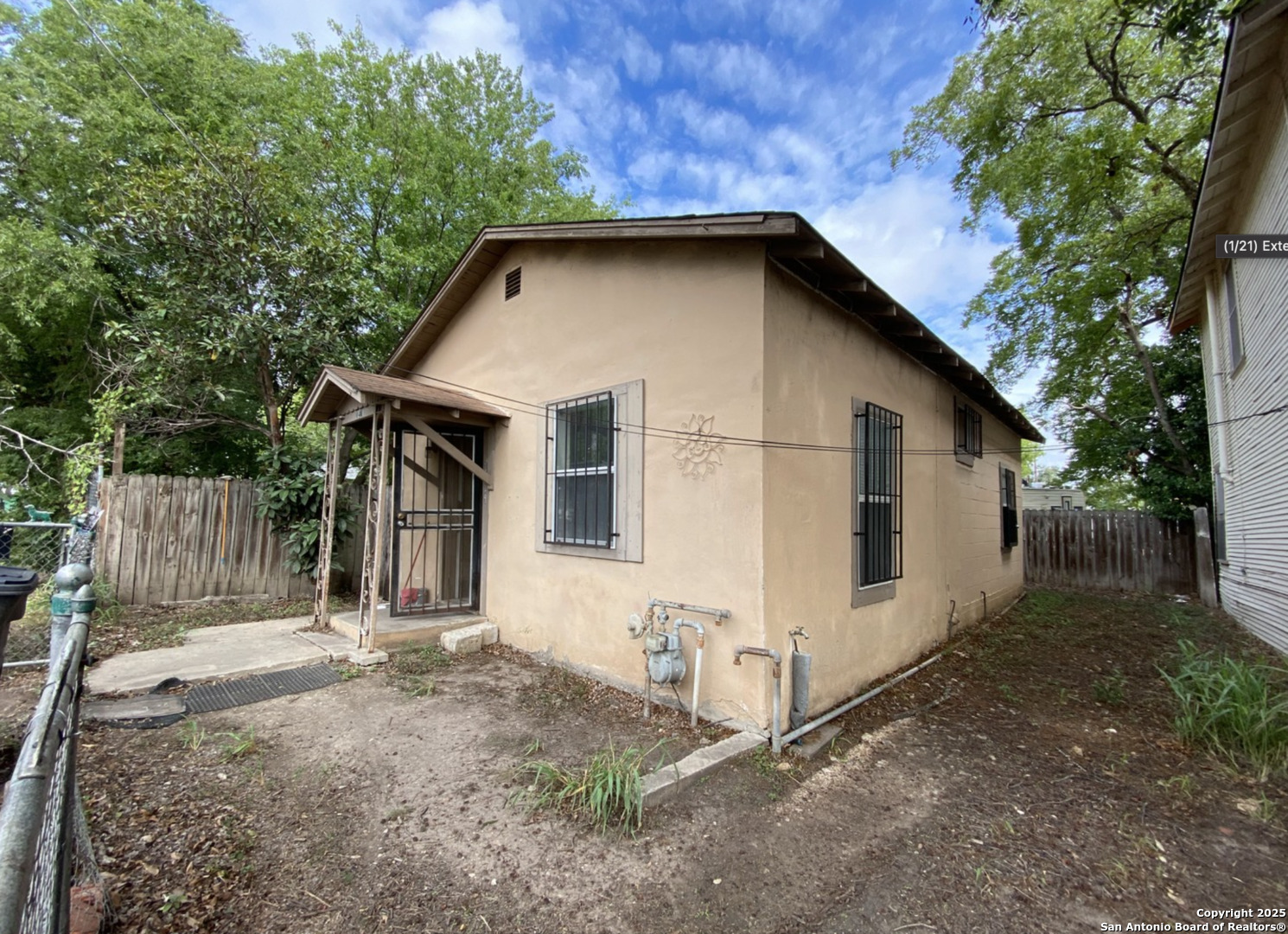 1221 Center San Antonio TX 78202