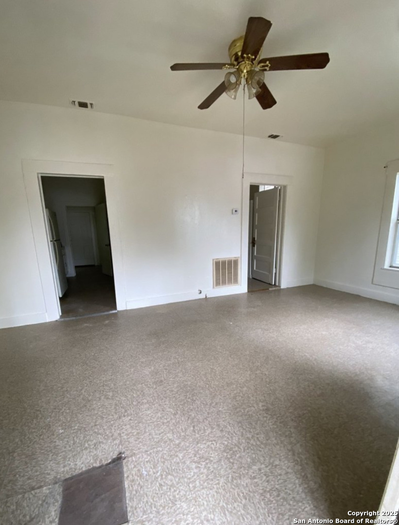 1221 Center San Antonio TX 78202