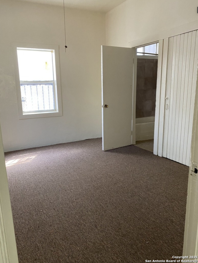 1221 Center San Antonio TX 78202