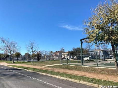 618 S Park Boulevard San Antonio TX 78204