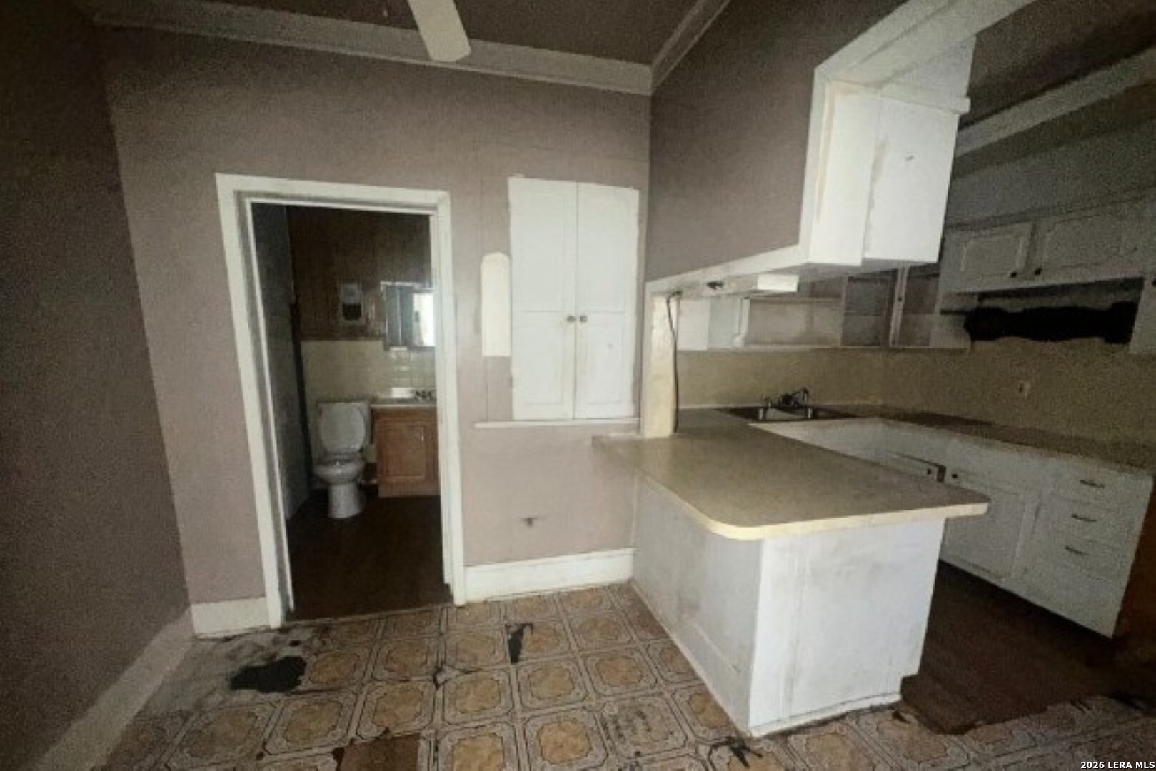 5410 S Flores San Antonio TX 78214