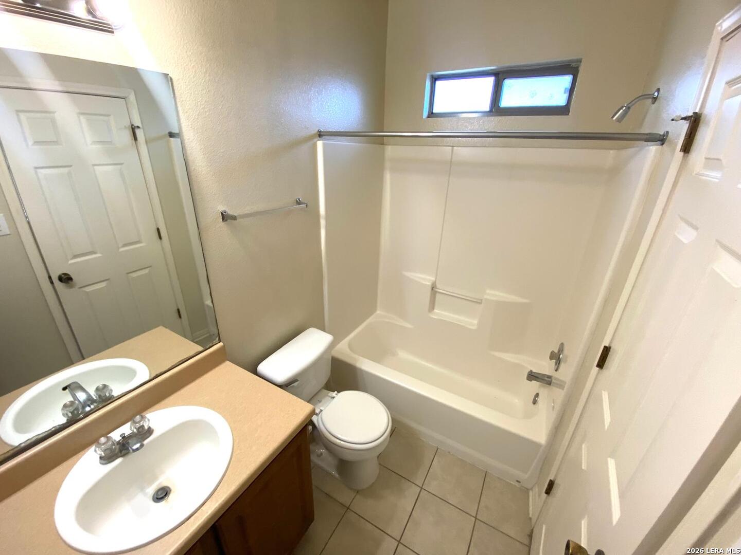 506 Dukeway Universal City TX 78148