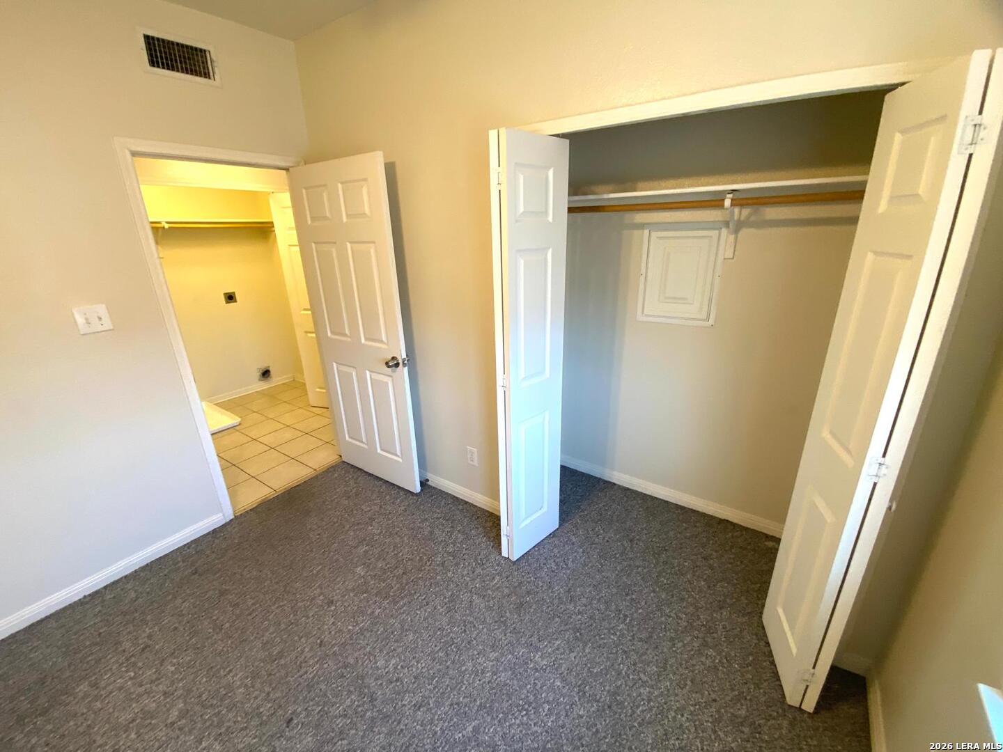506 Dukeway Universal City TX 78148
