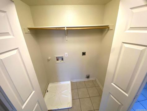 506 Dukeway Universal City TX 78148