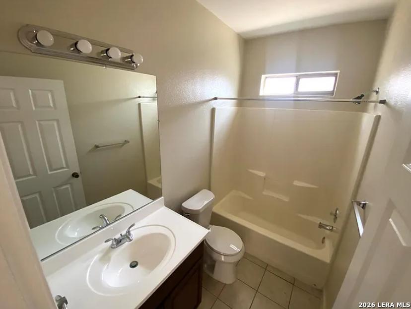 506 Dukeway Universal City TX 78148