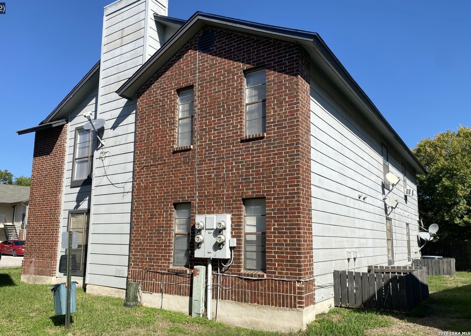 806 Station Converse TX 78109